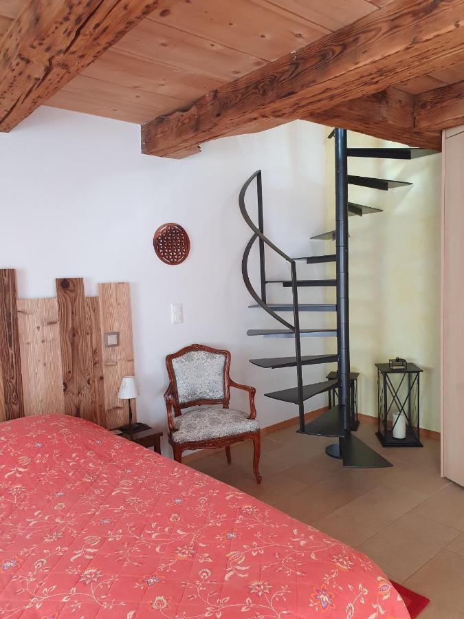 Au Chateau * Lajoux